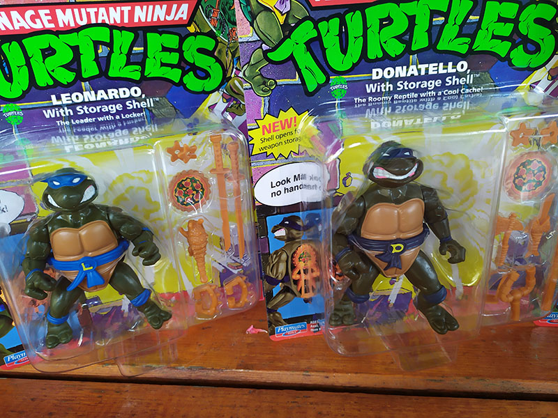 Teenage Mutant Ninja Turtles Classic Storage Shell Action Figure 4-Pack